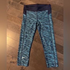 Under armour cropped leggings.